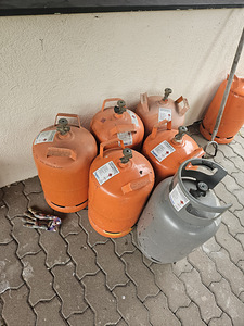 Газовые баллоны (3 фото из 4)