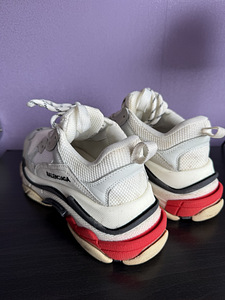 Кроссовки, р. 38 (3 фото из 3)