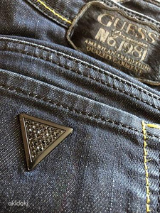 Guess (3 фото из 4)