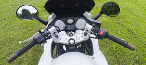 Suzuki GSX 750F (5 фото из 5)