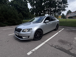 Skoda Octavia (10 фото из 10)