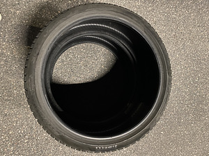 255/35 21 98V M+S Pirelli Sottozero 3 (3 фото из 9)