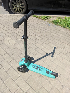 Самокат Scoot and Ride Highwaykick 3 LED (2 фото из 2)