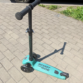 Scoot and Ride Highwaykick 3 LED