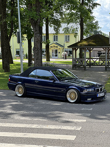 Продаётся BMW E36 кабриолет (2 фото из 11)