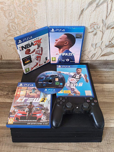 Sony Playstation 4 Pro 1Tb (1 foto / 2)