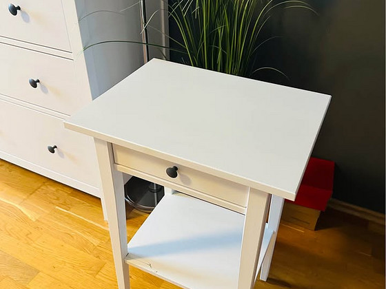Тумбочка IKEA Hemnes