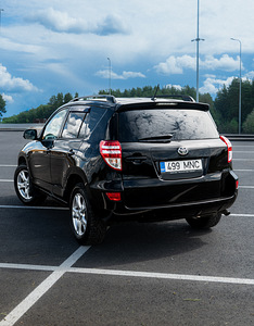 Toyota RAV4 Luxury 4WD LPG (3 фото из 15)