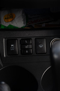 Toyota RAV4 Luxury 4WD LPG (12 фото из 15)