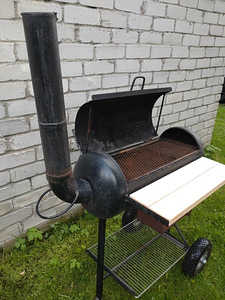 Grill (4 foto / 6)