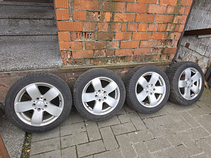 PIRELLI Шины и диски MB 16" (1 фото из 6)