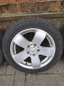 PIRELLI Шины и диски MB 16" (4 фото из 6)