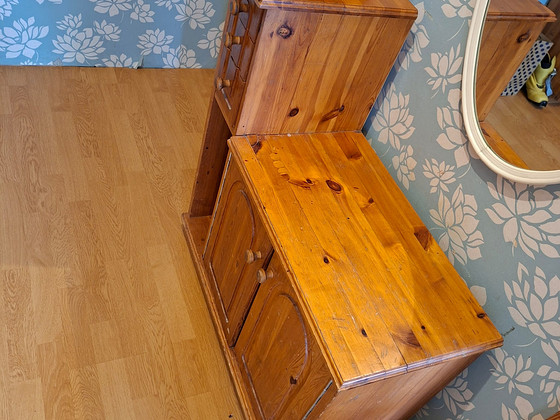 Шкафы из массива дерева