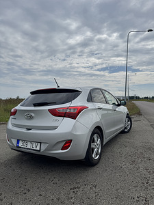 Hyundai i30 1.4 66 кВт (4 фото из 11)