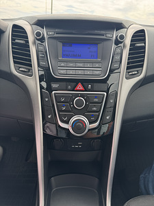 Hyundai i30 1.4 66 кВт (9 фото из 11)