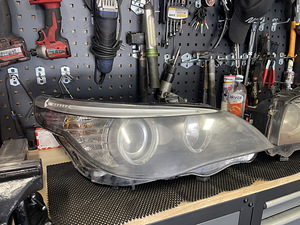 Передние фары facelift BMW e60 (3 фото из 6)