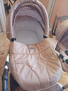 Продам детскую коляску (1 фото из 9)