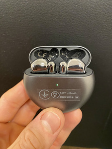 Huawei FreeBuds 4 (2 фото из 5)