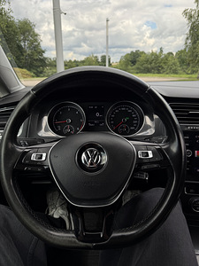 Volkswagen Golf Variant 2.0 TDI 110kW (9 фото из 14)