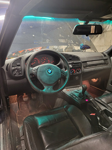 BMW 318 2.8 142кВт (9 фото из 14)