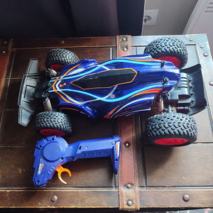 Suur puldiga auto Wroow Buggy (1:10, 2.4 GHz) + akud ja pult (1 foto / 6)
