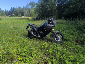 Yamaha Tenere (2 фото из 8)