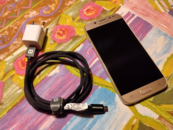 Samsung J5