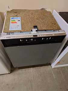 Посудомоечная машина BOSCH 60 см (1 фото из 4)