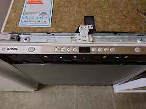 Посудомоечная машина BOSCH 60 см (2 фото из 4)