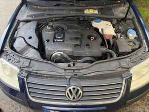 Volkswagen Passat 1.9 TDI 74KW (5 foto / 6)