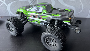 Traxxas Mini maxx (2 фото из 9)