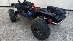 TRX-4 1/10 raadioteel juhitav maastur (5 foto / 9)