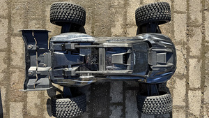 Traxxas XRT 1/6 (4 фото из 9)