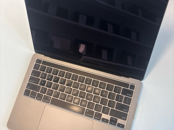 Apple MacBook Pro 13" 2020
