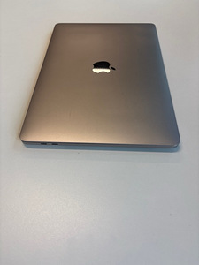 Apple MacBook Pro 13" 2020 (4 фото из 4)