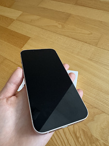 iPhone 13 128 GB, розовый (4 фото из 6)