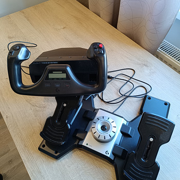 Logitech flight yoke system + педали