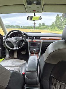 Продаётся автомобиль (3 фото из 11)