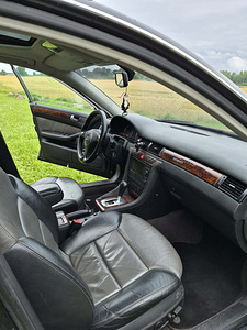 Продаётся автомобиль (4 фото из 11)