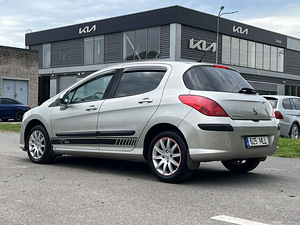 PEUGEOT 308 (6 foto / 11)
