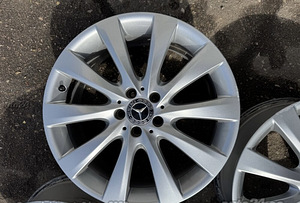 19" Mercedes-Benz erilaiad originaalveljed 5x112 (1 foto / 8)