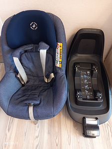Автокресло Maxi Cosi (1 фото из 3)