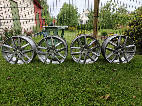 CMS C28 18" 5x114,3