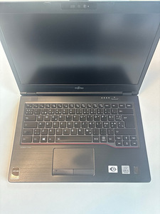 Fujitsu LifeBook U7410 (1 фото из 4)