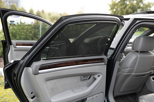 Audi A8 (3 фото из 12)