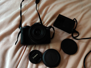 Canon EOS R50 hübriidkaamera + Lexar professional (2 foto / 3)