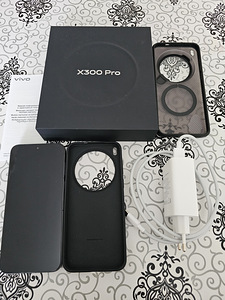 Vivo x300 pro (16+512) (2 foto / 4)