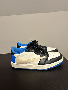 Новые кроссовки Nike (1 фото из 2)