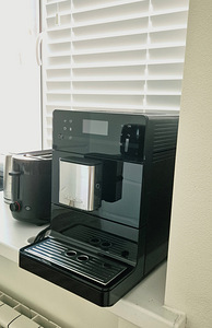 Garantiiga Miele CM 5310 Silence täisautomaatne kohvimasin (1 foto / 2)