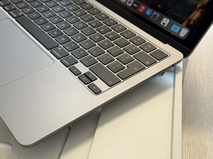 Apple Macbook Air 13 M3 24/512GB Space Gray ENG, nagu uus! (4 foto / 9)